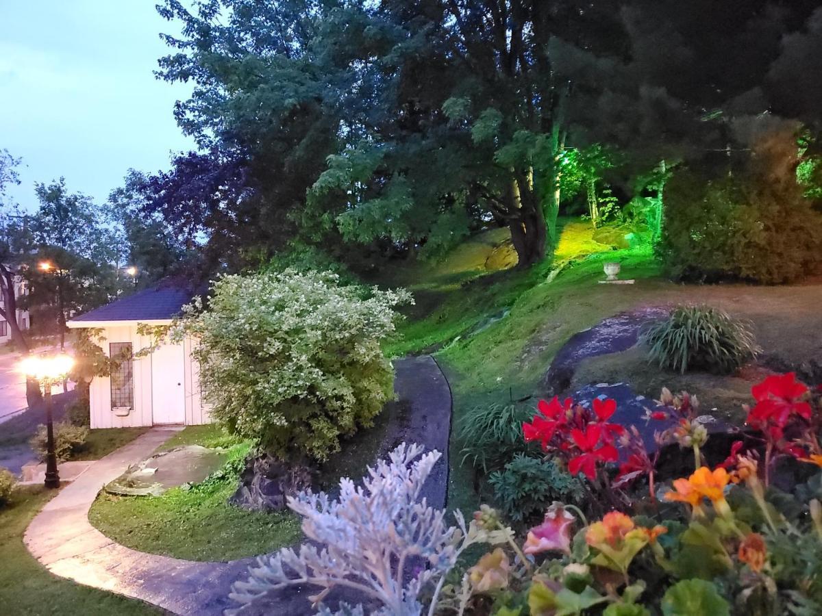 Gite Au P'Tit Manoir B&B Chicoutimi Exterior foto
